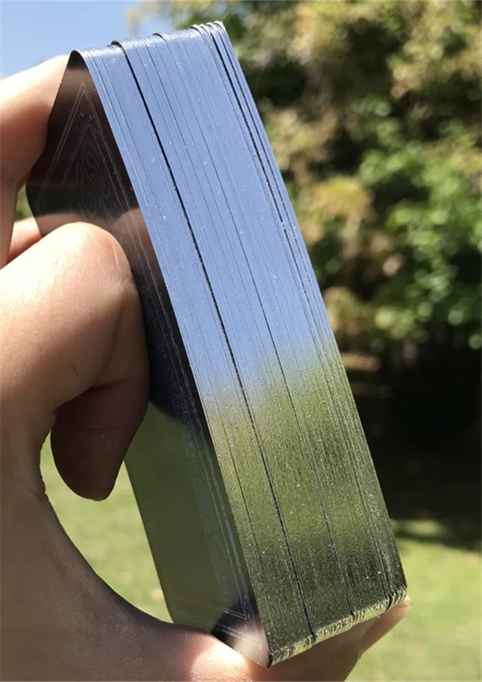 1537802300