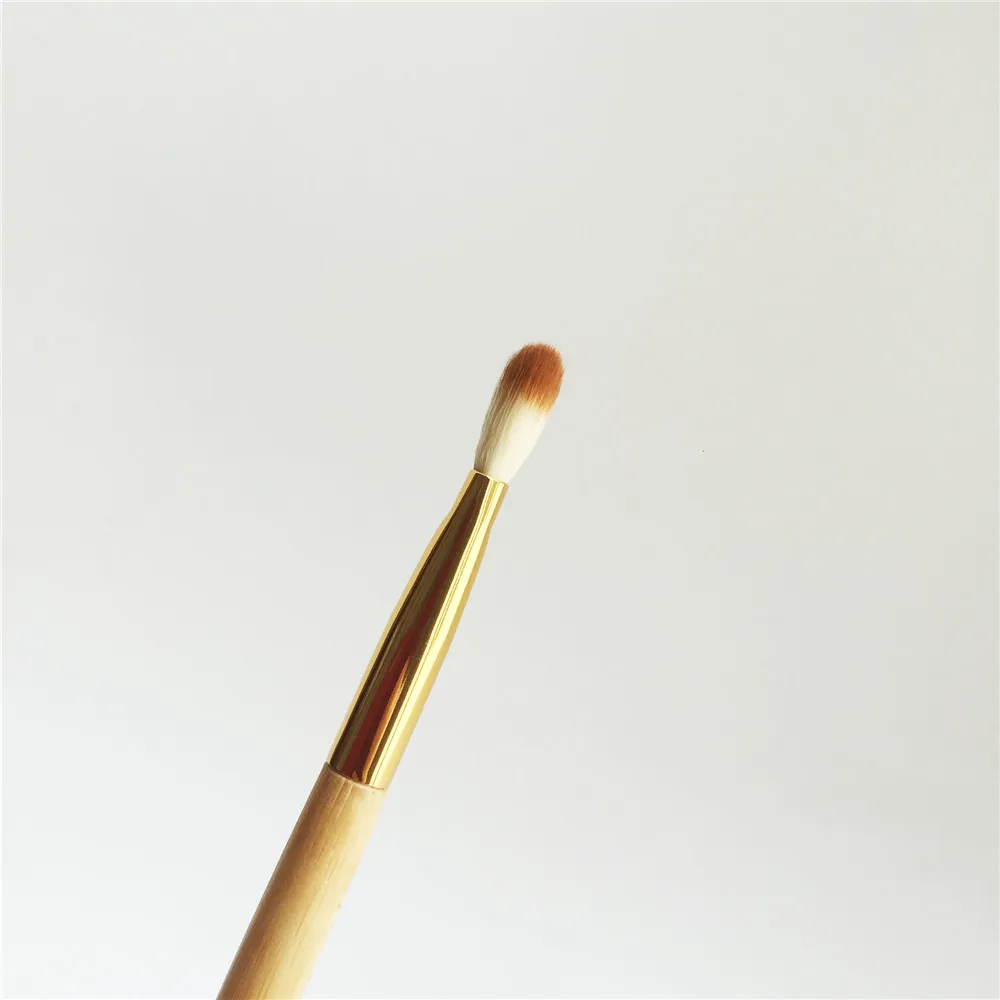 Zoeva 142 CONCEALER BUFFER & 227 SOFT DEFINER BRUSH _ 5