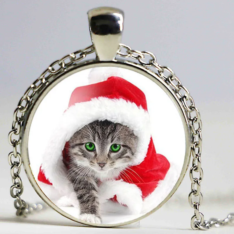 

Fashion Novelty Cute Christmas Cat With Red Hat Glass Necklaces For Girls Wholesale Maxi Necklace Drop Shipping New Year Gift