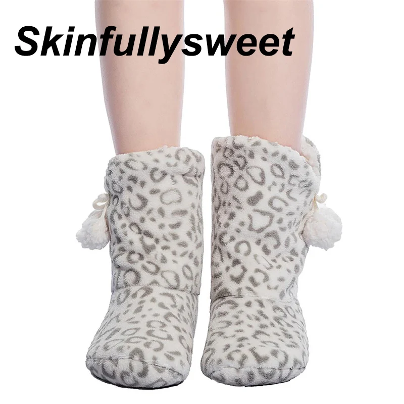 

2018 NEW thick plush warm indoor boots floor shoes shoes non-slip soft shoes and the same bathrobe series white leopard
