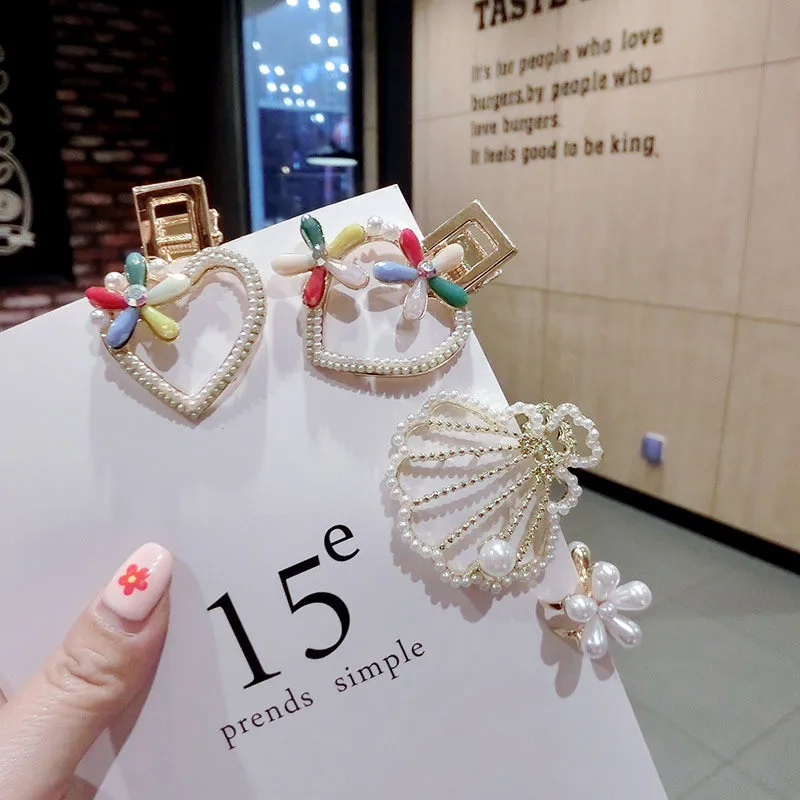 

Hot Sales Pearl Hair Claw Clip Headwear Accessories Metal Jewelry Hair Accessories Shell Heart Hair Crab New Arrival A30