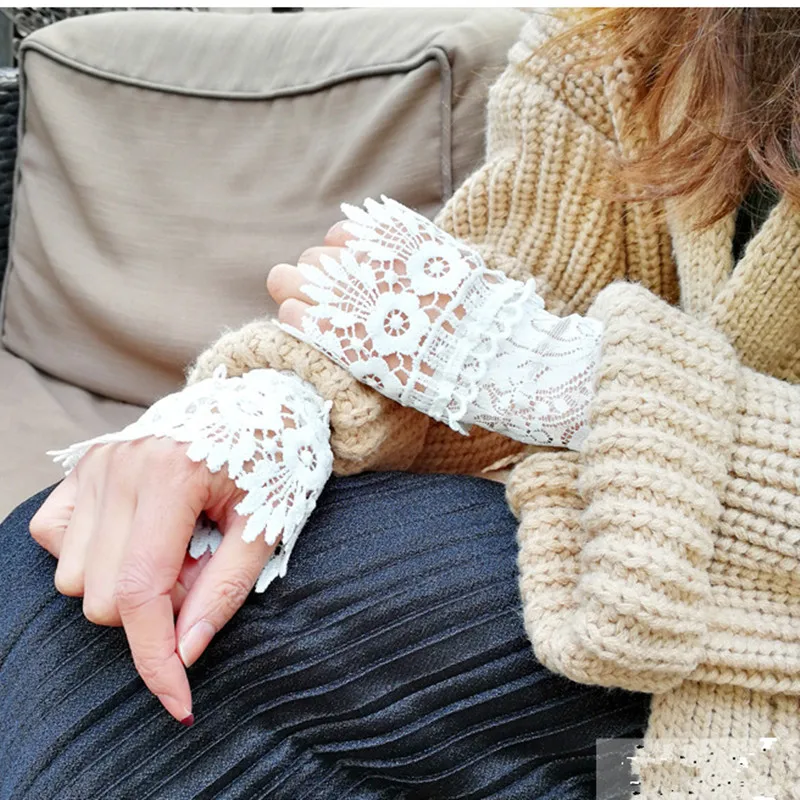 Новинка, черные, белые кружевные перчатки без пальцев, накладные рукава, открытые Цветочные женские перчатки, осенне-зимние кружевные перчатки для девочек