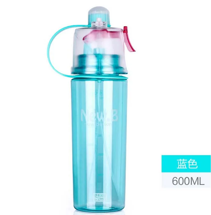 Summer creative outdoor sports bottle plastic cup with a cup of spray