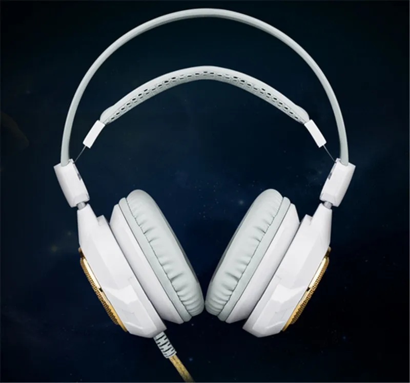 headphones04
