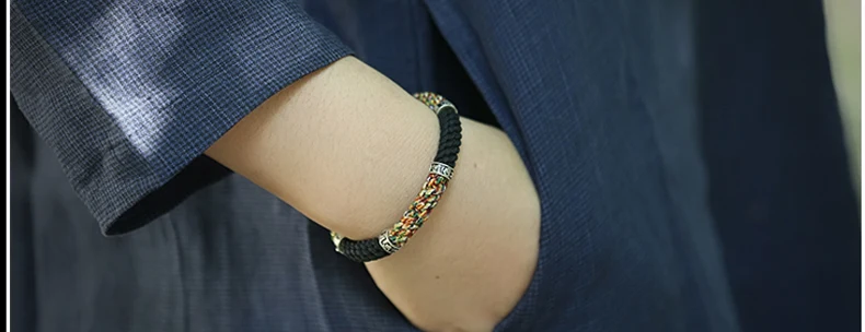Один день, делая браслет DIY книги ручной работы: из бисера ожерелье ткачество китайский узел плетеный из бечёвки
