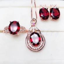 Натуральные ювелирные изделия из граната, набор,, серебро 925 пробы, 1 шт., кольцо, 1 шт., подвеска, 1 пара сережек-гвоздики# J1922010