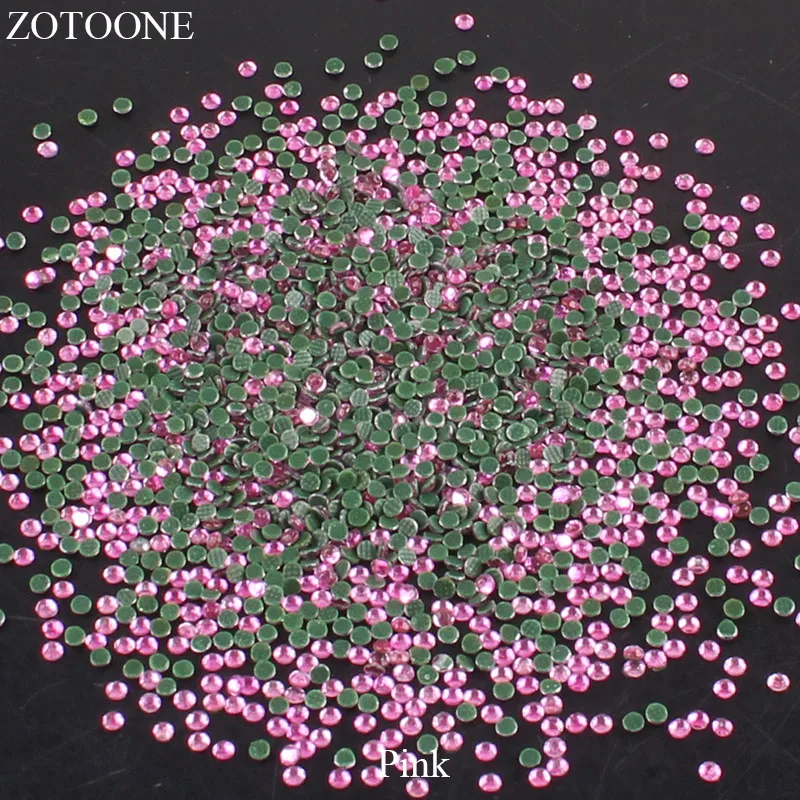 nail art rhinestones