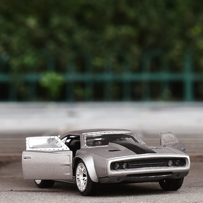 JADA 1:32 Масштаб высокая модель автомобиля из сплава Dodge Ice Charger 2 открытые двери