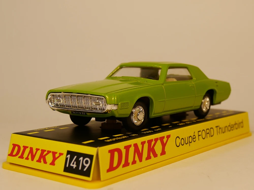 Dinky игрушки 1:43 Coupe FORD Thunder bird антикварные модели бутик из сплава для детей детские
