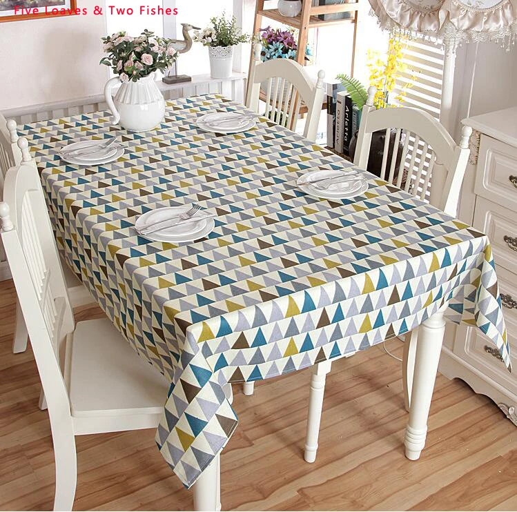 Hot Sale High Quality Triangle Tablecloth Beautiful Party Table Cloth