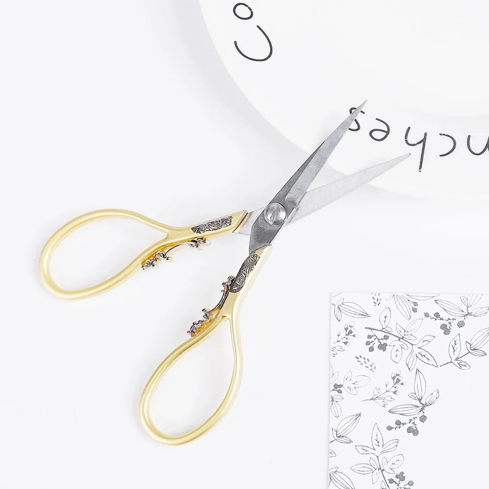 European Cross Stitch Retro Vintage Antique Sewing Tailor Scissor Handicraft DIY Household Fabric Cut Trim Shear