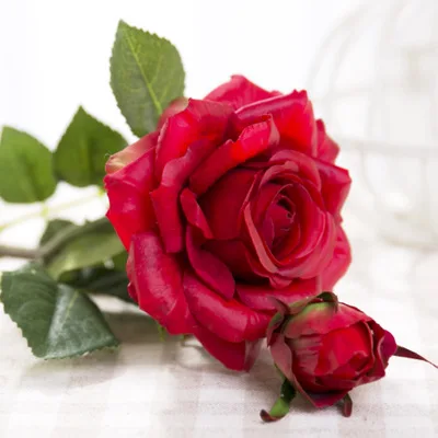 Искусственные цветы для свадьбы, дома, вечерние, шелковые розы, искусственные розы, 2 головки - Цвет: Красный