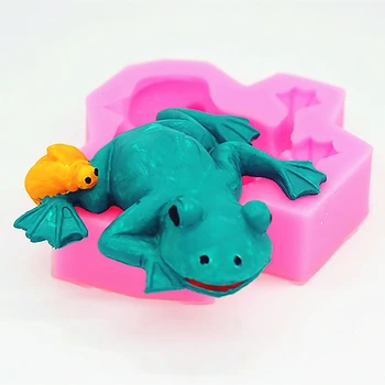 

P887 frog silicone Cake decoration mold chocolate mould, Car air outlet clamp
