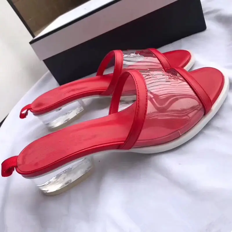 

Clear PVC Low Heels Slippers Woman New Luxury Brand Summer Sandals Transparent PVC Slip on Shoes Women Slides Outside Sandalias