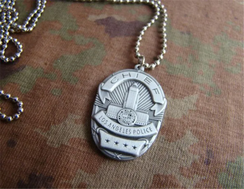 

United States LA Los Angeles Police Chief Badges Necklace America Memorial Necklace with Stainless Bead Chain Cosplay Gifts