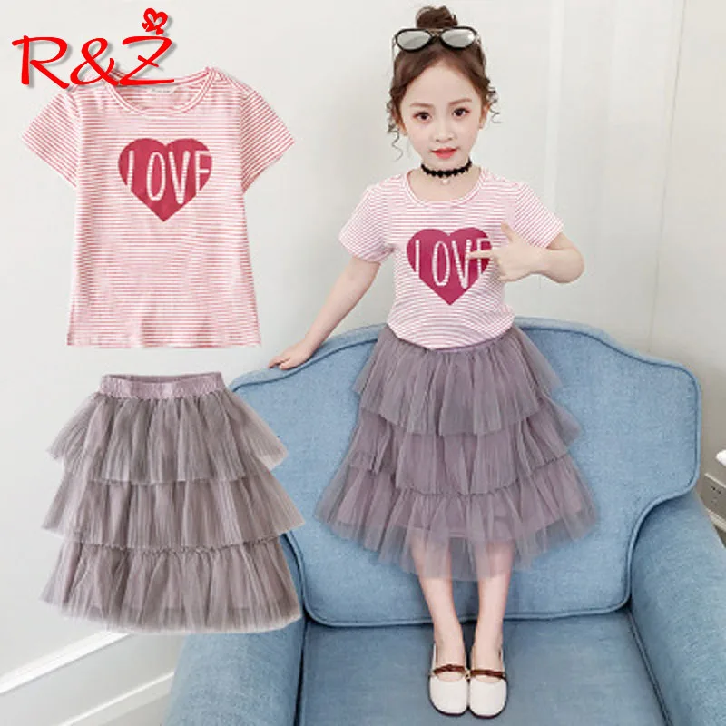 

R&Z children's suit 2019 new summer big children's foreign letters letter stripe T-shirt mesh cake skirt girls two-piece