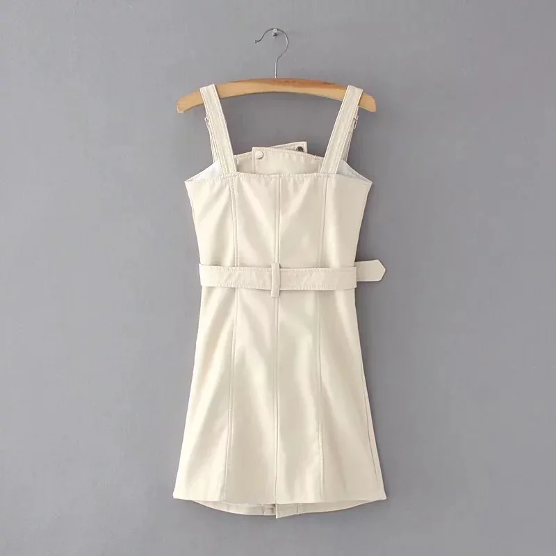 4402760852_1415953786