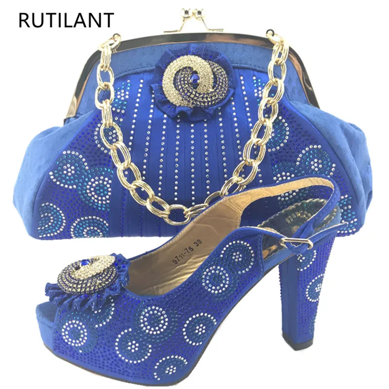 Ensembles Pour Africaines Sac Sacs Et blanc Bleu Dernières Ensemble fuchsia Bleu Assorties En Italien Les Chaussures Pink orange Ventes Femmes Royal Assortis WqzXnYf