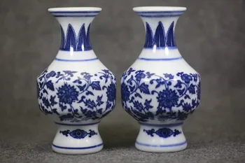 

2 Pc Antique Style Chinese blue and white porcelain Small vase Qianlong mark