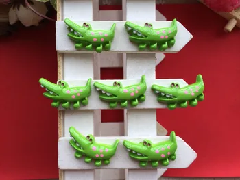 

Free shipping! Flat back resin small crocodile children cartoon hair bow center, Refrigerator magnets DIY pendants decoration