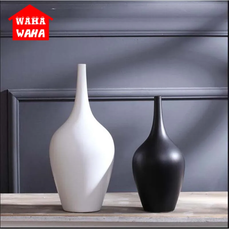 

Chinese Ceramic Flower Receptacle Tabletop Vase Ornaments Black and White Color Decoration Pottery Twisted Vases with Flower