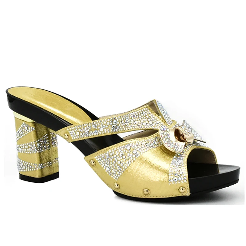 Latest Women Elegant Pumps Ladies Wedding Shoes Decorated with Rhinestone Italian Ladies Shoes