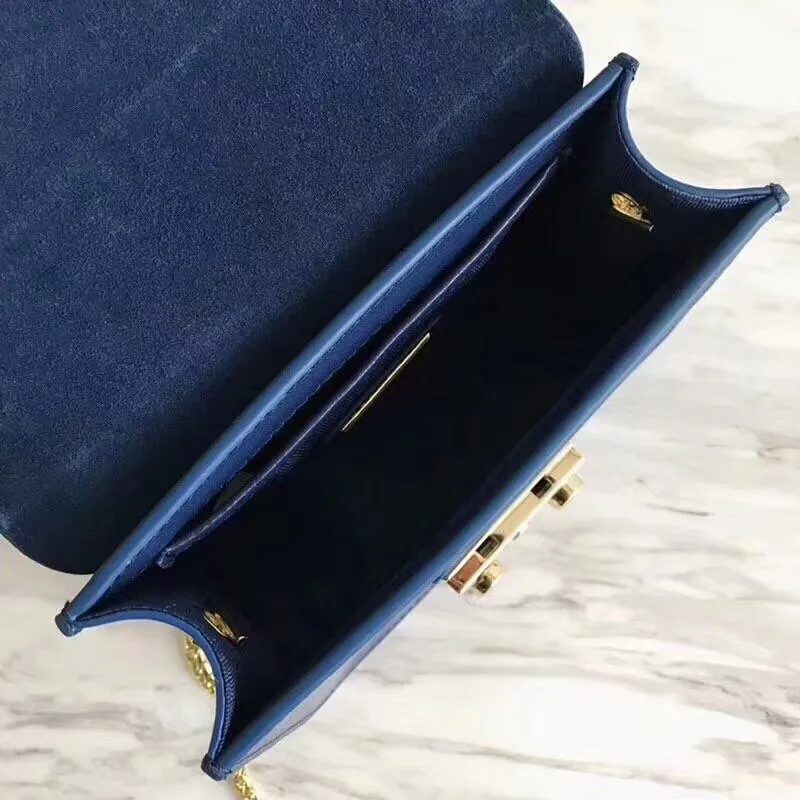 mmexport1521875802910