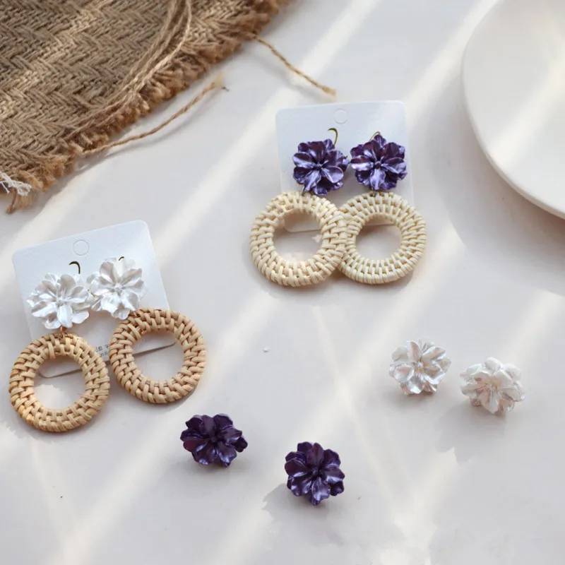 

AOMU Korea Vintage Flower Handmade Wooden Straw Weave Rattan Vine Braid Big Circle Long Drop Earrings for Women Girl