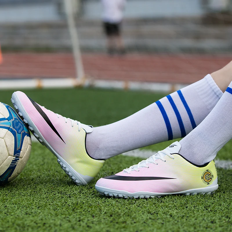 Men Professional Soccer Shoes Outdoor Training Chuteira Futebol Unisex Anti-skid TF Football Shoes Cushioning Boy Sneakers Men Professional Soccer Shoes Outdoor Training Chuteira Futebol Unisex Anti-skid TF Football Shoes Cushioning Boy Sneakers
