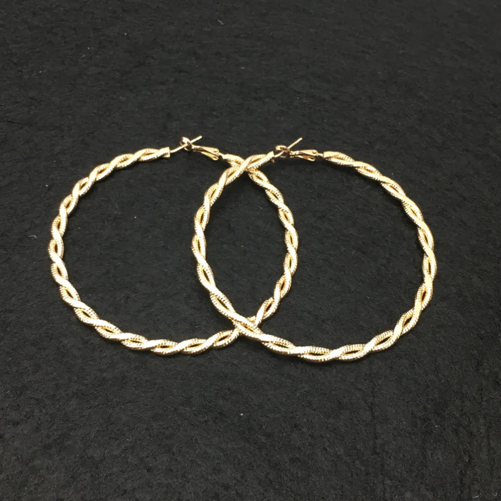 

Fashion Big Hoop Earrings New Unique Style Alloy Twisted Silver Color Golden Brincos For Women Costume Accessories UKMOC