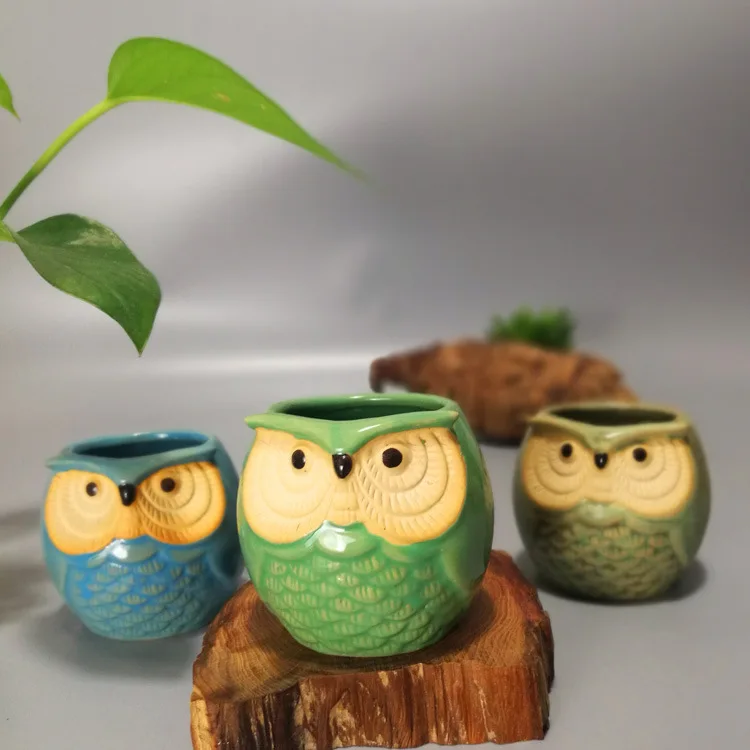 Брендовый красивый производитель поставляет мясной горшок в печи с совой