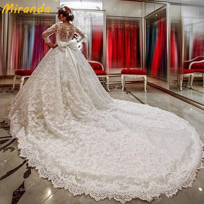 Luxury Full Lace Muslim Wedding Dresses 2017 A Line Illusion Long Sleeves Plus Size Cathedral Train Sexy Back Dubai Islamic Bridal Gowns588__