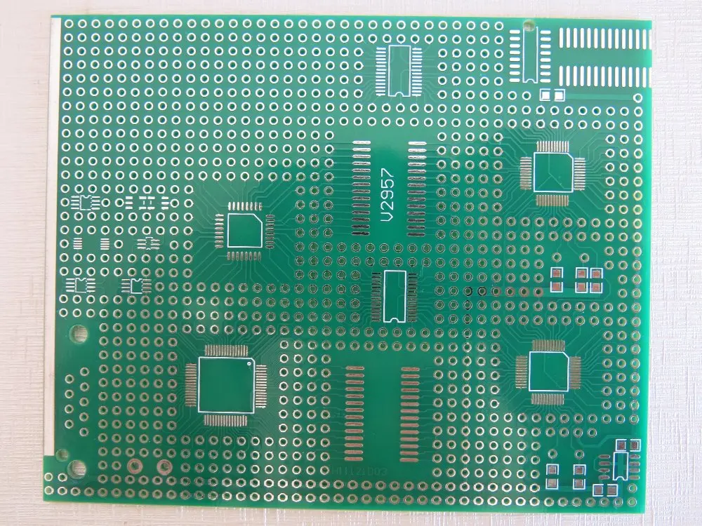 

2pcs/lot 9x11cm Prototype Universal SMD DIP SOT LQFP SOP Circuit Board pcb Multi platine stripboard veroboard Matrixboard