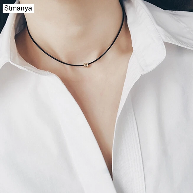 

New Women Trendy Necklaces Fashion Simple Circle Pendant Choker Necklace Ladies Short Clavicle Chain Wholesale