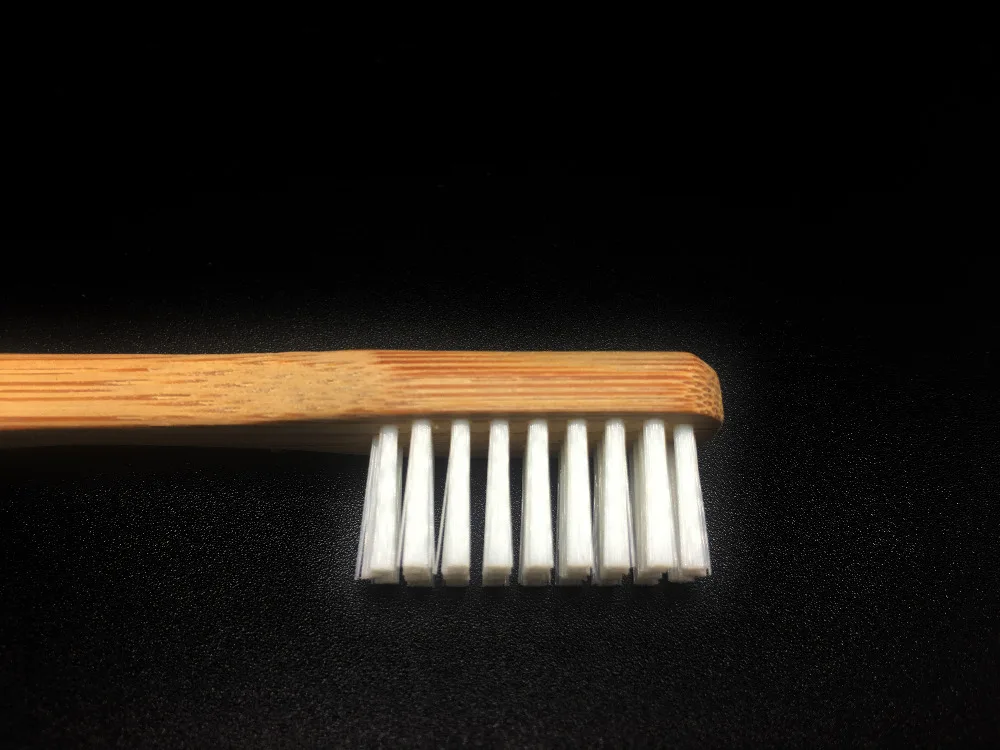 Эко-дружественных мягкая Щетинная зубная щетка Натуральный Бамбуковый Уголь для взрослых, для ротовой полости уход за зубами щетка круглая деревянная ручка для путешествий Зубная щётка
