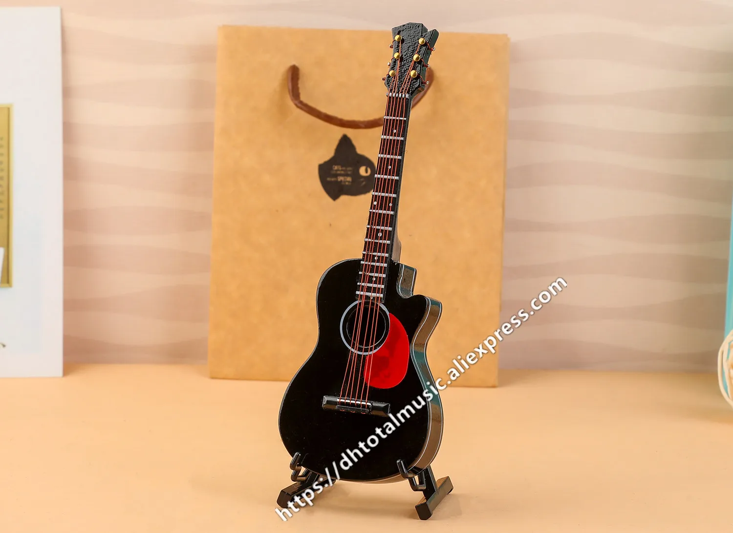 Миниатюрная гитара модель акустическая электрогитара модель деревянные маленькие музыкальный мини-инструмент Модель Коллекция