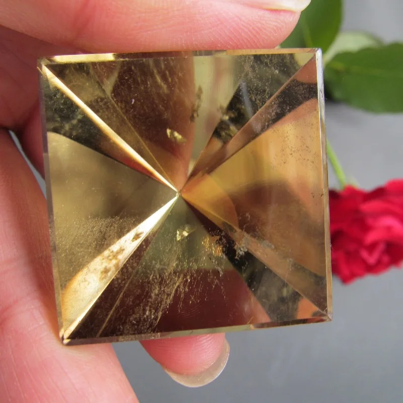 

33*35mm Natural Citrine Yellow creastly pyramid Points Single Terminated Crystal Polished