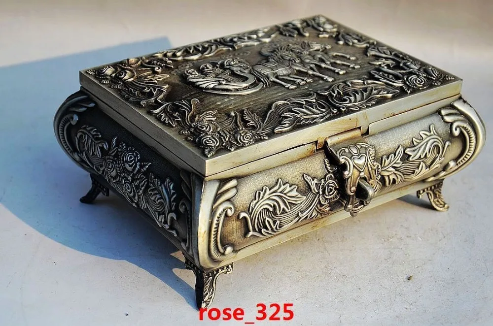 

BEAUTIFUL CHINESE SILVER COPPER HANDMADE ROSE JEWELRY BOX