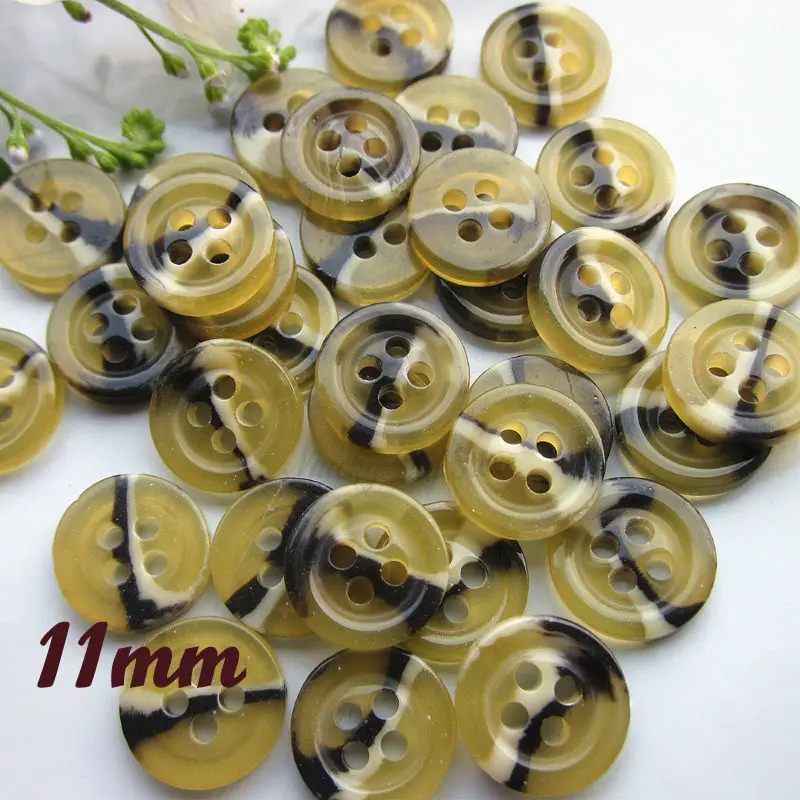 60pcs 11mm 18L ( 7/16" ) 4 holes good quality pattern resin shirt