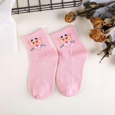 Модные носки для девочек; милые элегантные милые хлопковые женские носки с героями мультфильмов; повседневные короткие носки с изображением животных; забавные женские носки - Цвет: 139-8