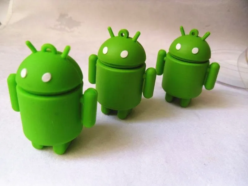 2261805961_1977658762