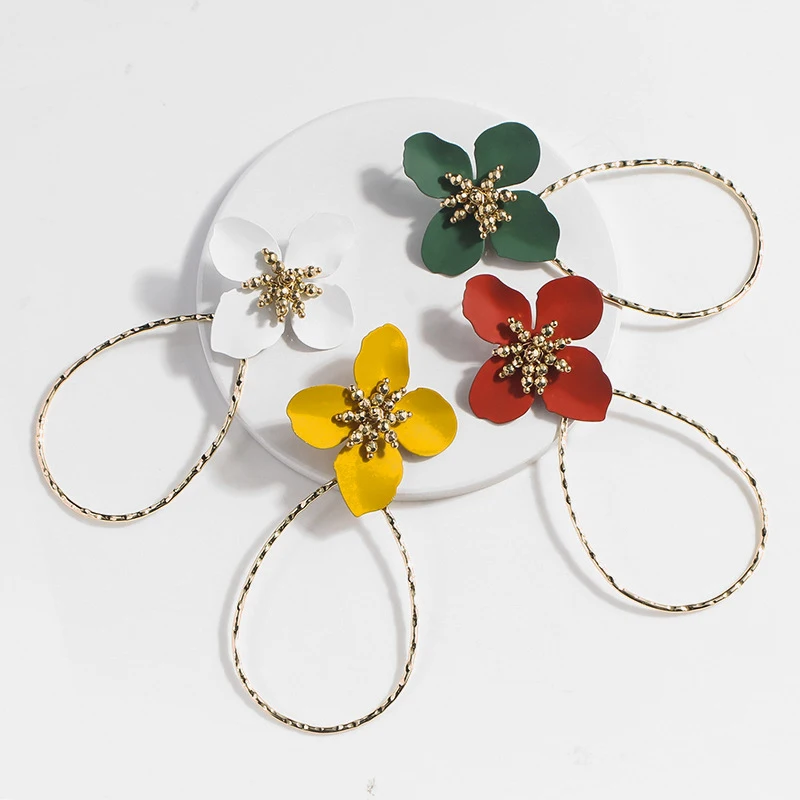 

1 pair Female occident fashion flower big earrings Personality temperament spray floral earrings Trendy wild Lady earrin