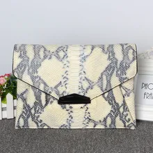 Echtes Leder Frauen Messenger Bags Serpentin Umschlag Baguette Kupplung Kette Schulter Handtasche Wristletbeutel Geldbörse Pattentasche