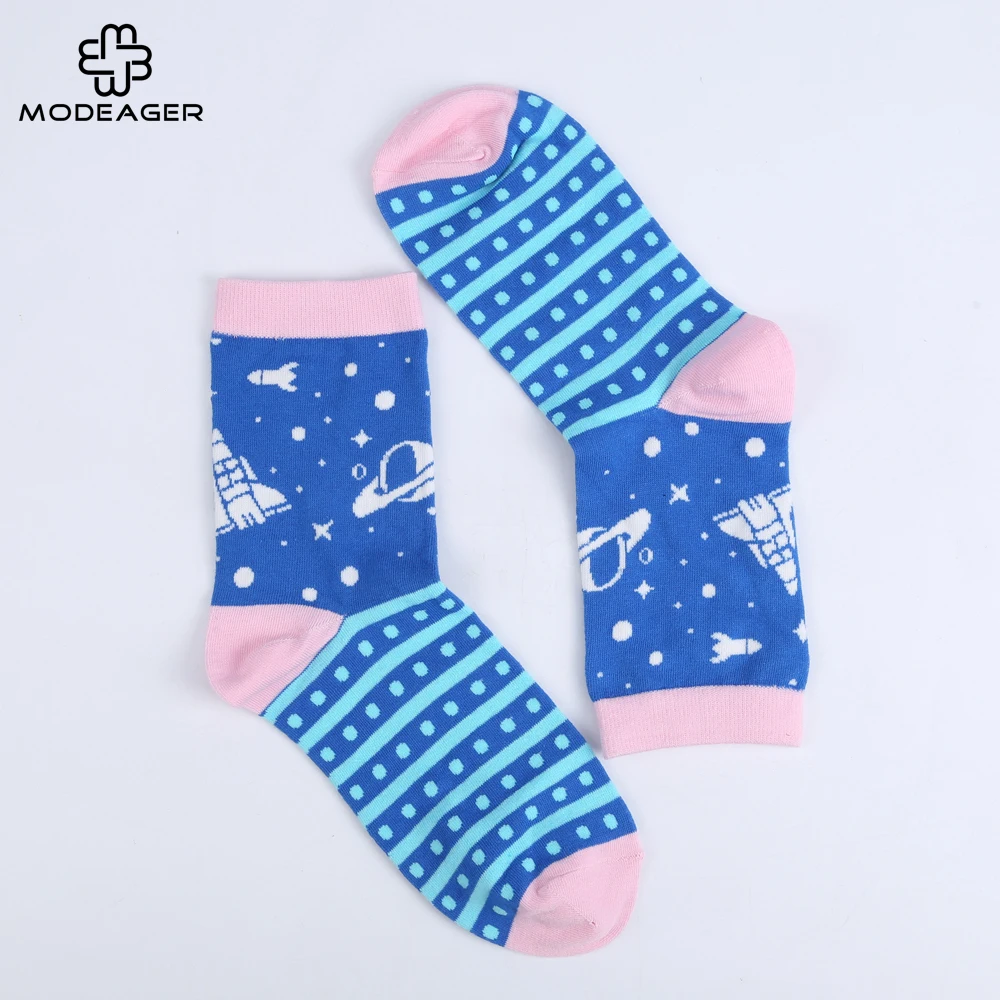 

Modeager Japan Lovely Harajuku Cartoon Starry sky Planet Stars Female Women Cotton Socks Fashion Casual high quality Women Socks