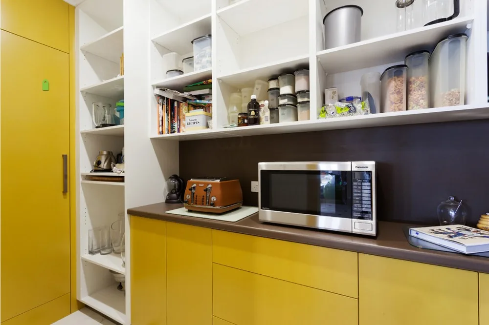 2017 Venta caliente 2PAC gabinetes de cocina de color amarillo moderno