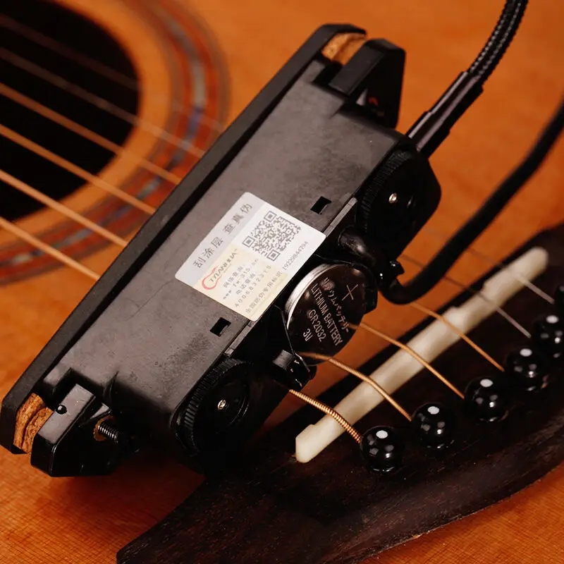 Preamp System T902 Pickup dengan Piezo Elakkan pembukaan untuk 39-42 inci Amplifier Wire Speaker Akustik Bass Gitar Bahagian Aksesori