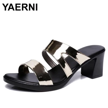 

YAERNISummer new women slippers platform soft leather non-slip mother shoes slippers fashion casual plus sizewomen's sandalsE770