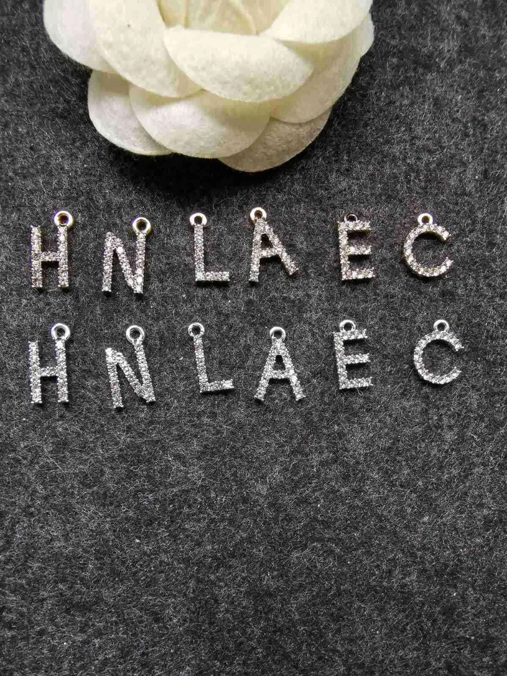 10 комплектов в партии 10 мм Стразы кулоны с надписями DIY аксессуары ожерелье браслет часть bdcm
