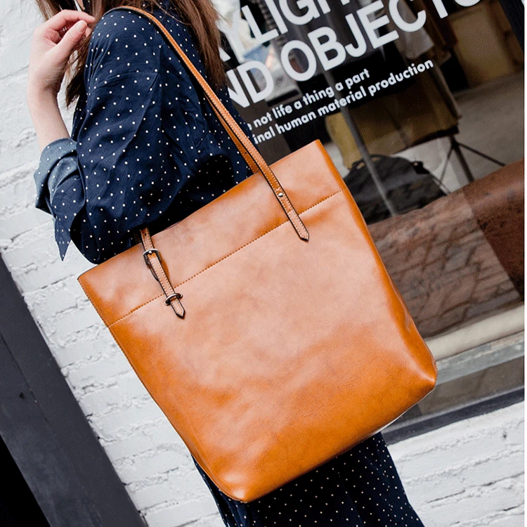

2019 Spring and Summer New Leather Handbag Simple Large Capacity Oil Wax Leather Shopping Bag Shoulder Handbag Big Bag