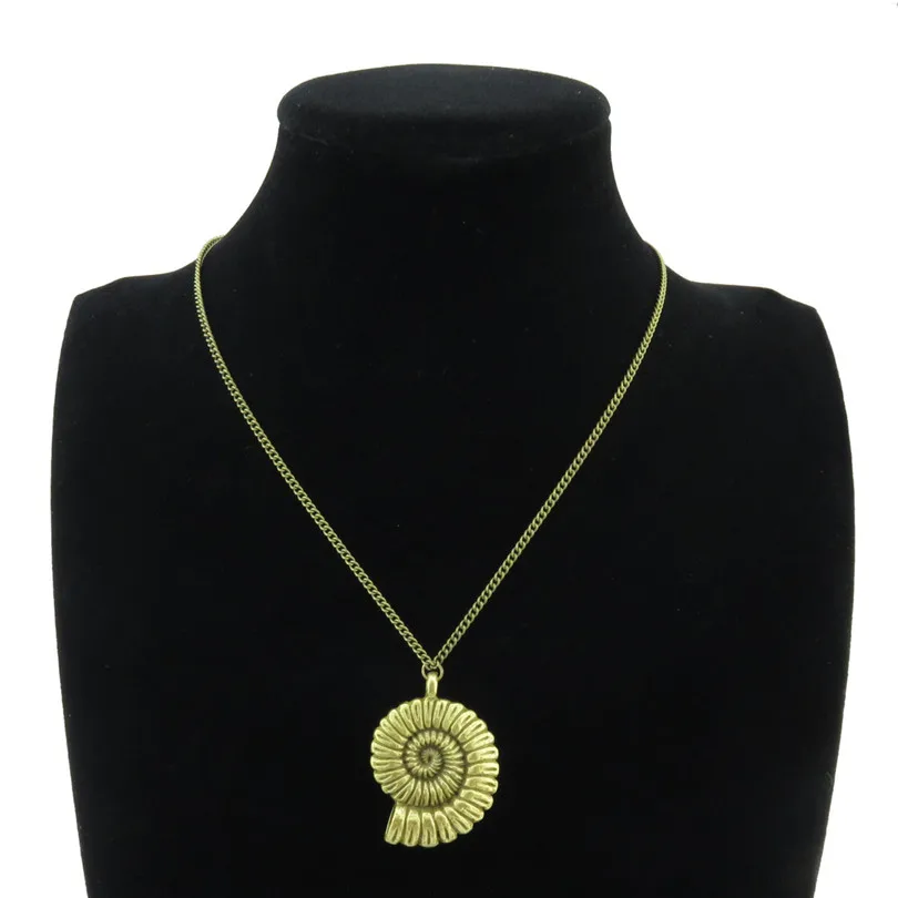 

R961 3-3 Bronze Cute Shell Snail Conch Pendant Short Chain Collar Choker Necklace 18"